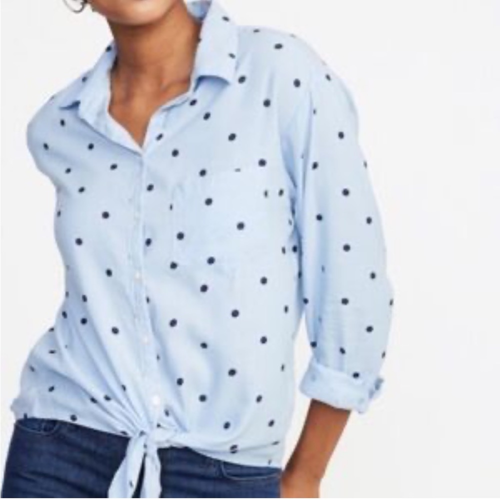 Old Navy Light Blue Polka Dot Button Down Shirt Size Large